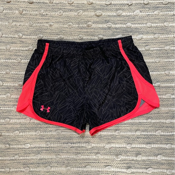 Under Armour Youth Large shorts - Picture 1 of 4
